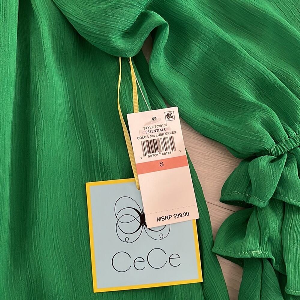 CECE brand new with Tag blouse with detailed sleeve - Picture 3 of 6